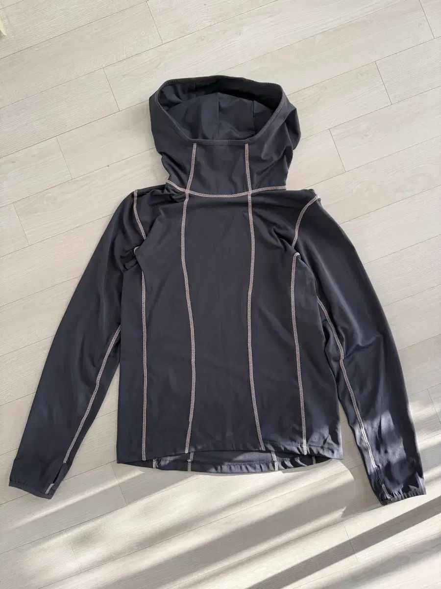 seen 씬 スティッチ WHO トップス