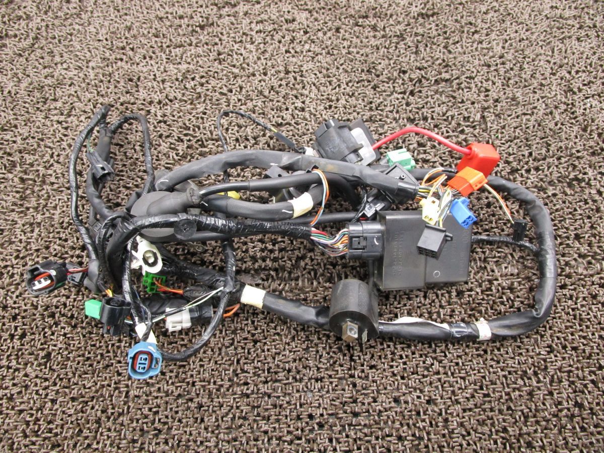 アドレスV 125 メインハーネス CDI レギュレター A 8596 イグニッションコイル CF 46 スズキ F 468 動画有 FI インジェクション