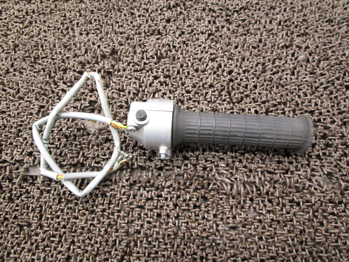 B 125 ハンドルスイッチ 右 スロットル A 8790 ホンダ E キャブ車