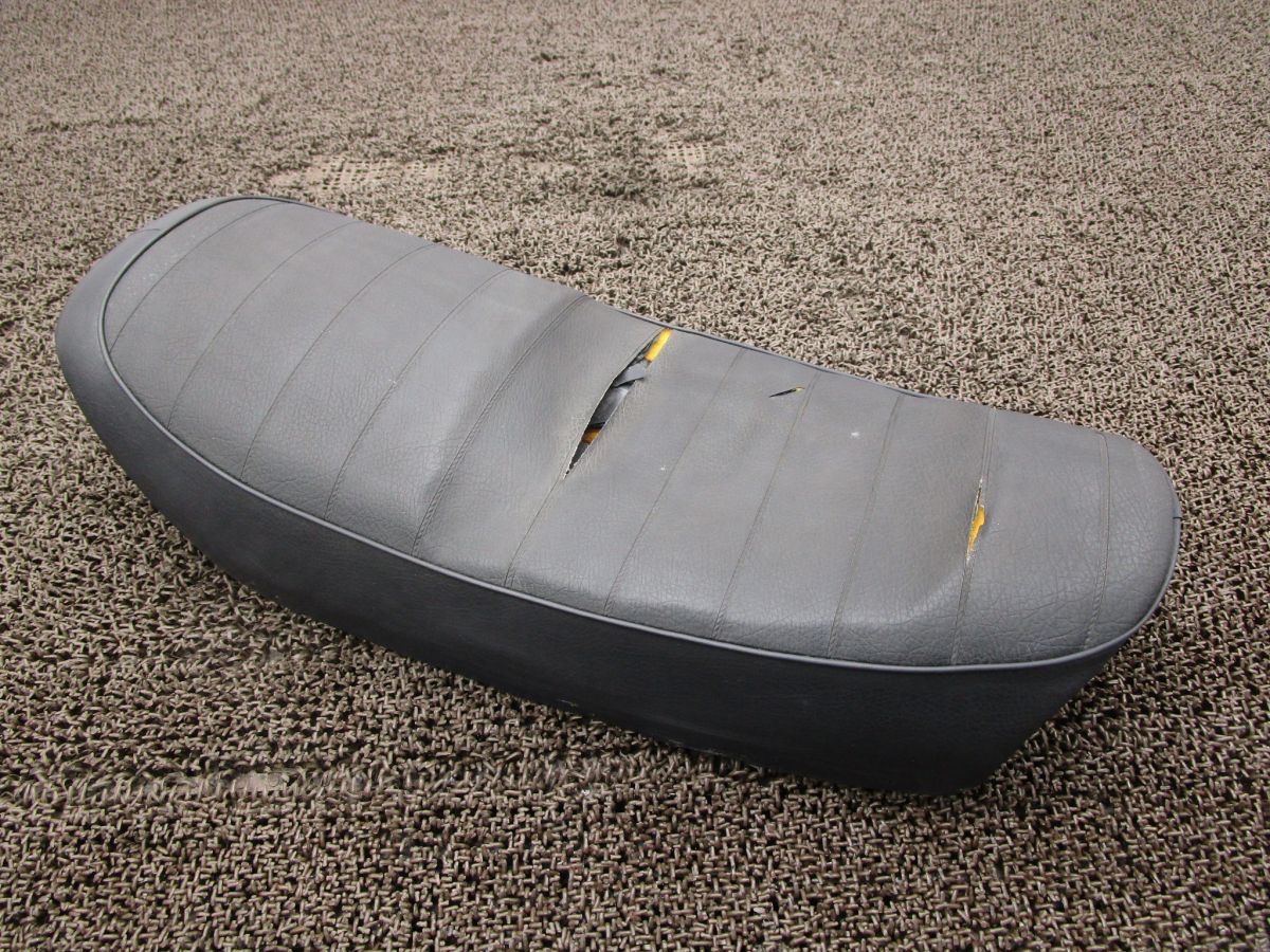 400 SS シート A 8634 S 3 F カワサキ E キャブ車 マッハ