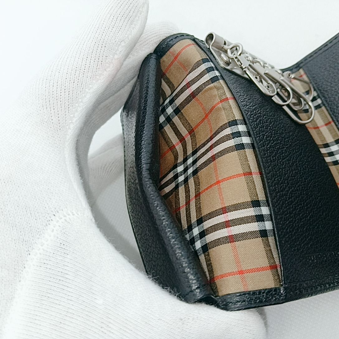 未使用品✨BURBERRY 5連キーケース　レザー　ブラック バーバリー 5連キーケース ブラックレザー - メルカリ