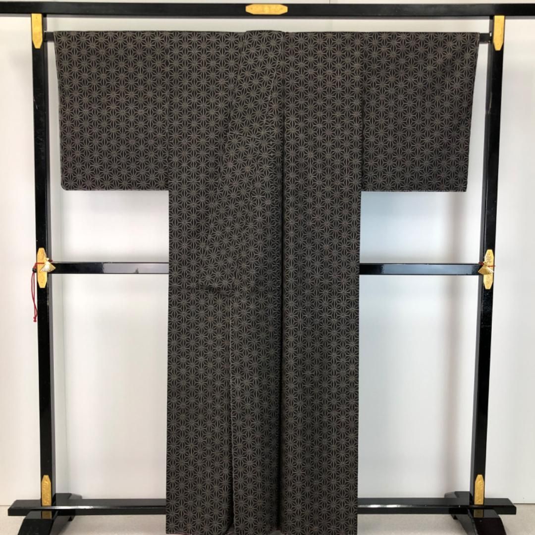 本場大島紬 証紙付 一元 麻の葉模様 しつけ糸 ふくよかサイズ K-5545