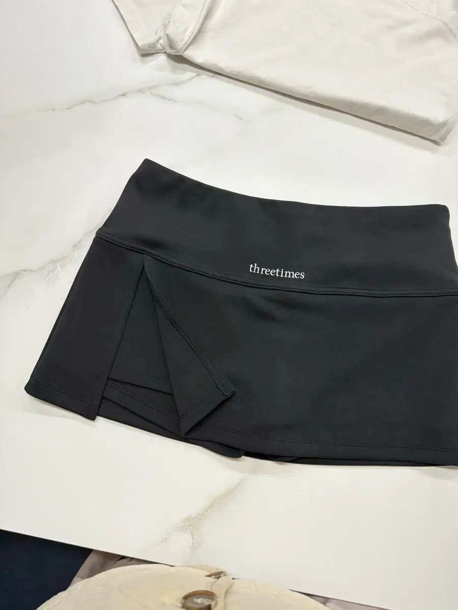 スリータイムズ threetimes OH スリット スカート m - メルカリ