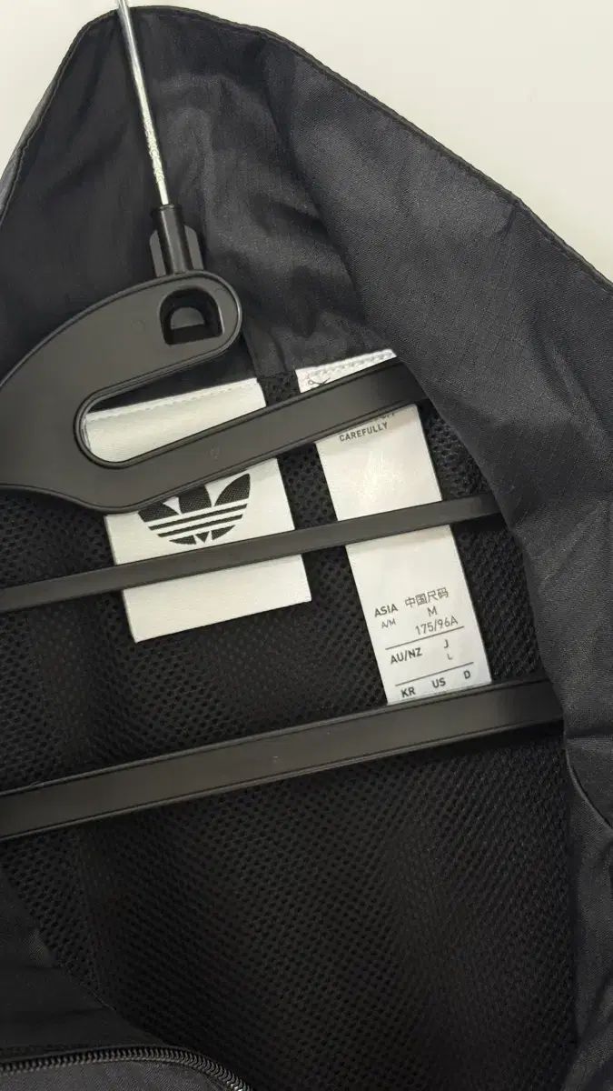 アディダス オリジナル ウィンドブレーカー ジャージ TDDB 03 スポーツジップアップ ランニングジップアップ