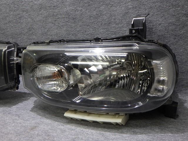キューブ ヘッドライト 左右 ハロゲン Z12 NZ12 P8190 ZA 日産