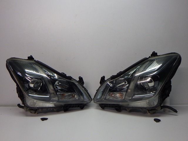 200系 クラウン アスリート ヘッドライト左右 HID GRS200/204 30-341 B