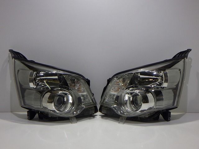 70系 ノア ヘッドライト左右 HID ZRR70/75 後期 28-223 C 81145-28F20