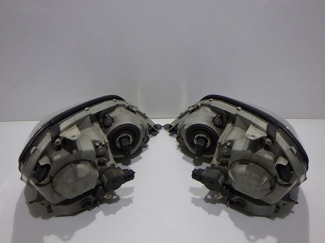パーツ UCF30/31トヨタ30系セルシオ前期純正ヘッドライト左右 