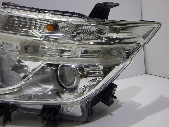 エルグランド ヘッドライト左右 HID E52 PNE52 前期 100-23009 S2 