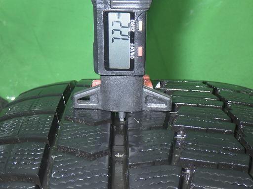 スタッドレス 23年製