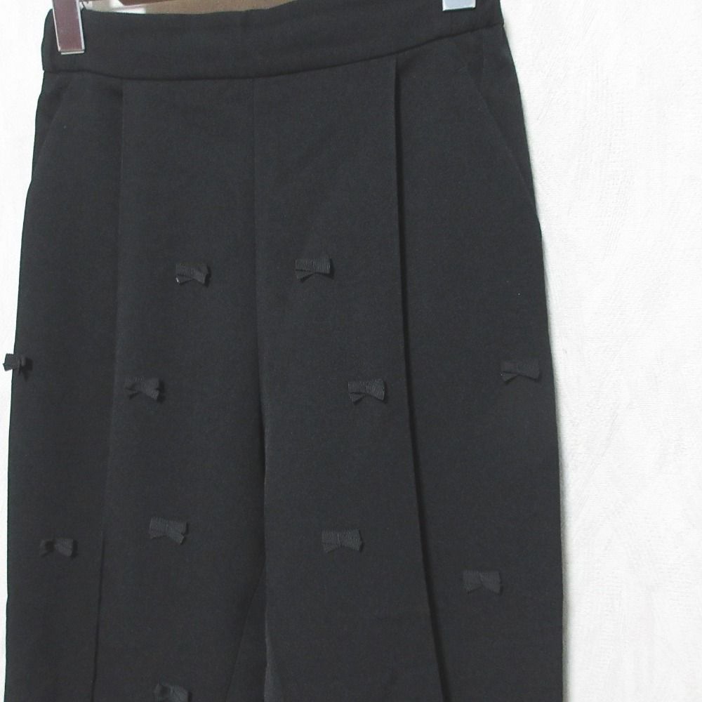 【新品タグ付き】heveリボンドットパンツ　36サイズ 美品 Heve ヘイヴ リボンドットパンツ HE10-0004-2F-3 サイズ36