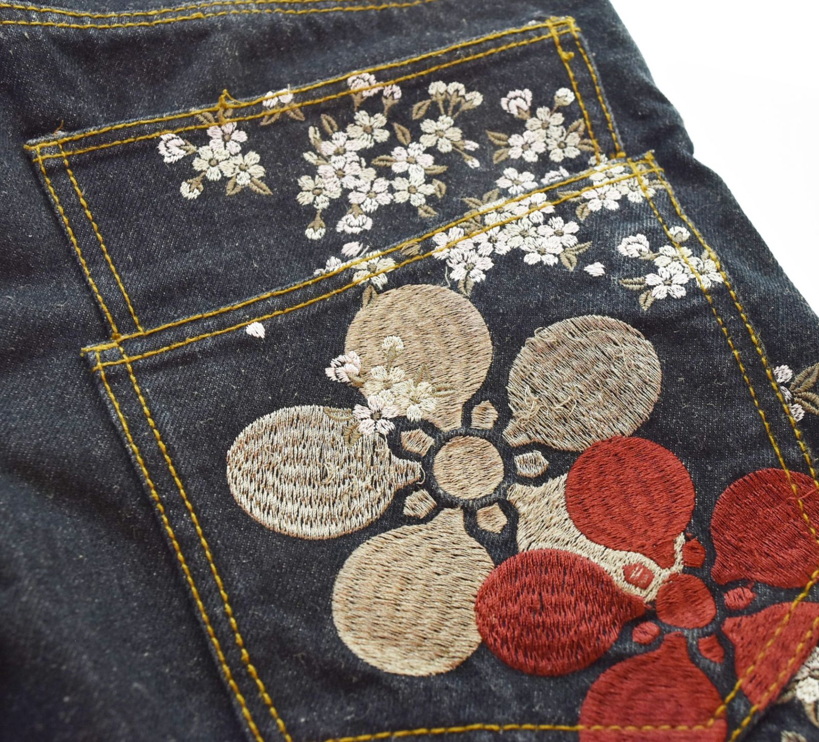 リュウギアッサク 流儀圧搾 花鳥風月和柄 刺繍 花柄 デニムパンツ 