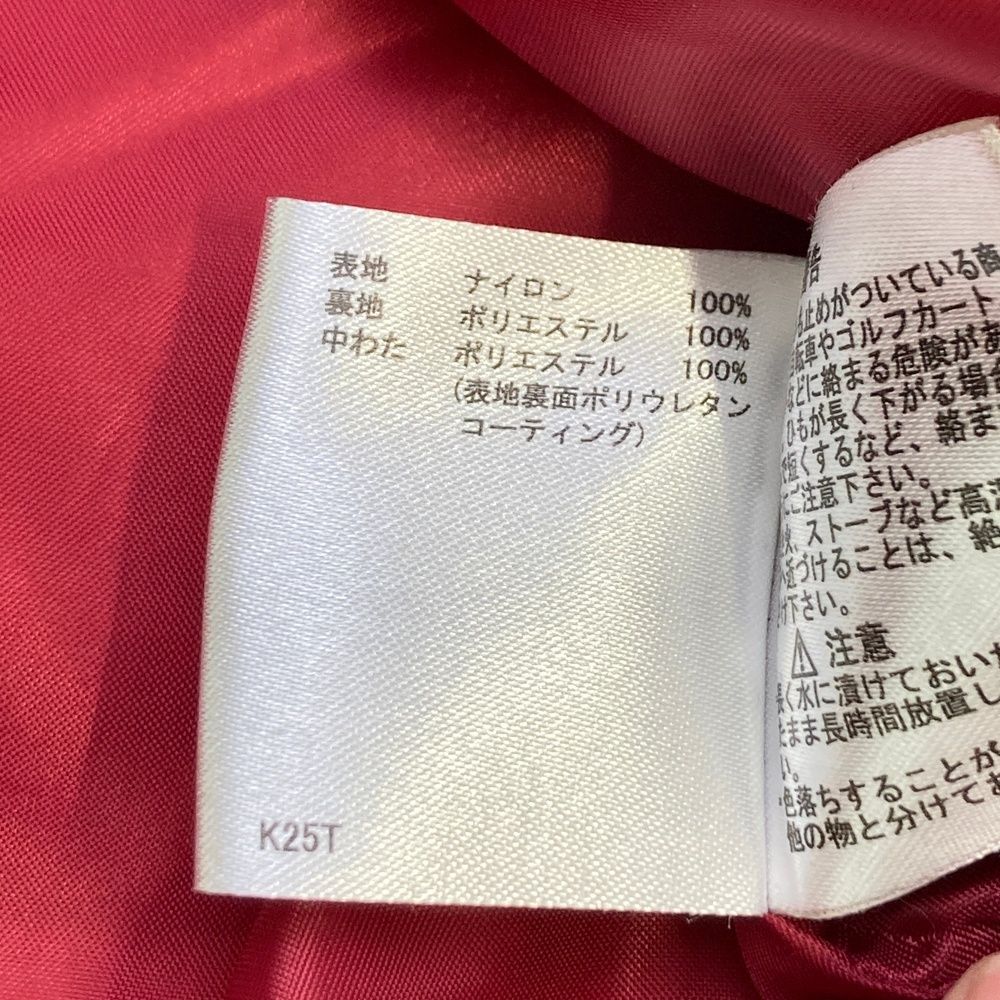 サイズ：M MUNSING WEAR マンシングウェア  中綿 ノースリーブワンピース ベスト  レッド系 [240101579259] ゴルフウェア レディース ストスト サイズ：M MUNSING WEAR マンシングウェア 中綿 ノースリーブ