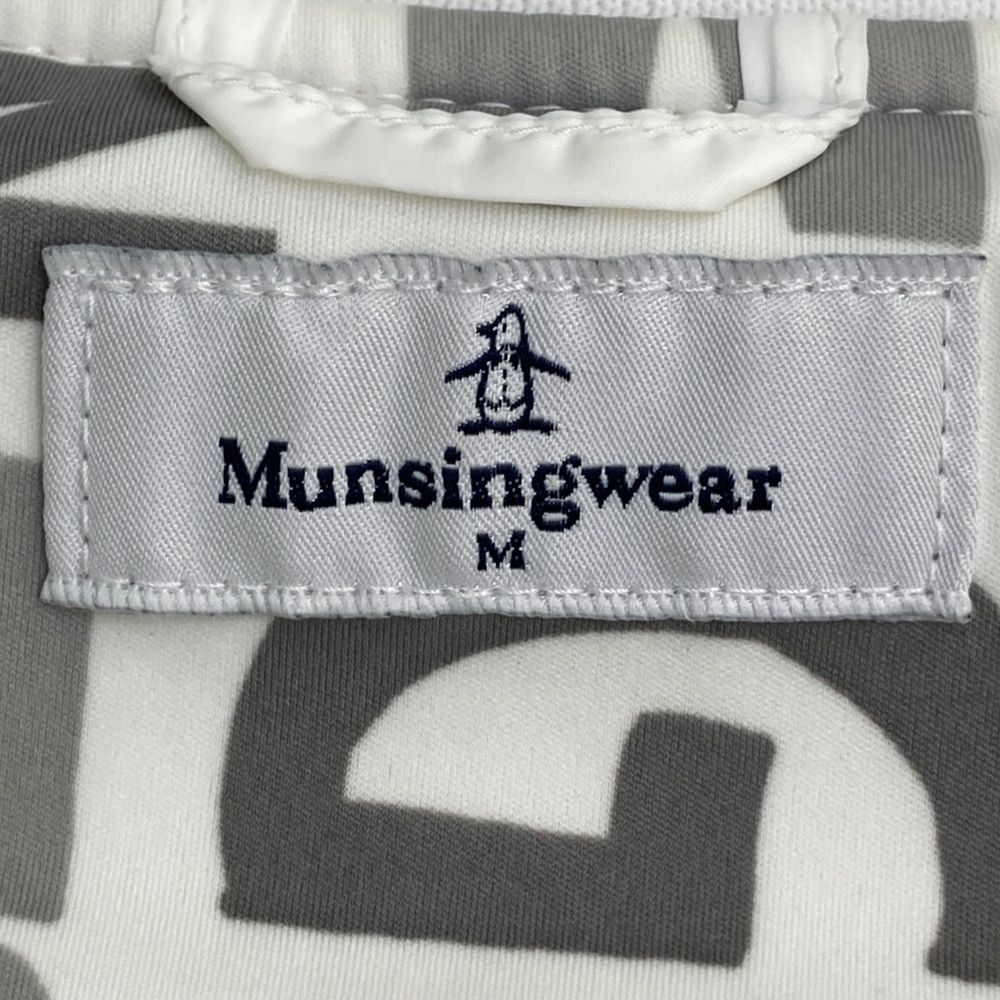 サイズ：M MUNSING WEAR マンシングウェア 中綿切替 ノースリーブ