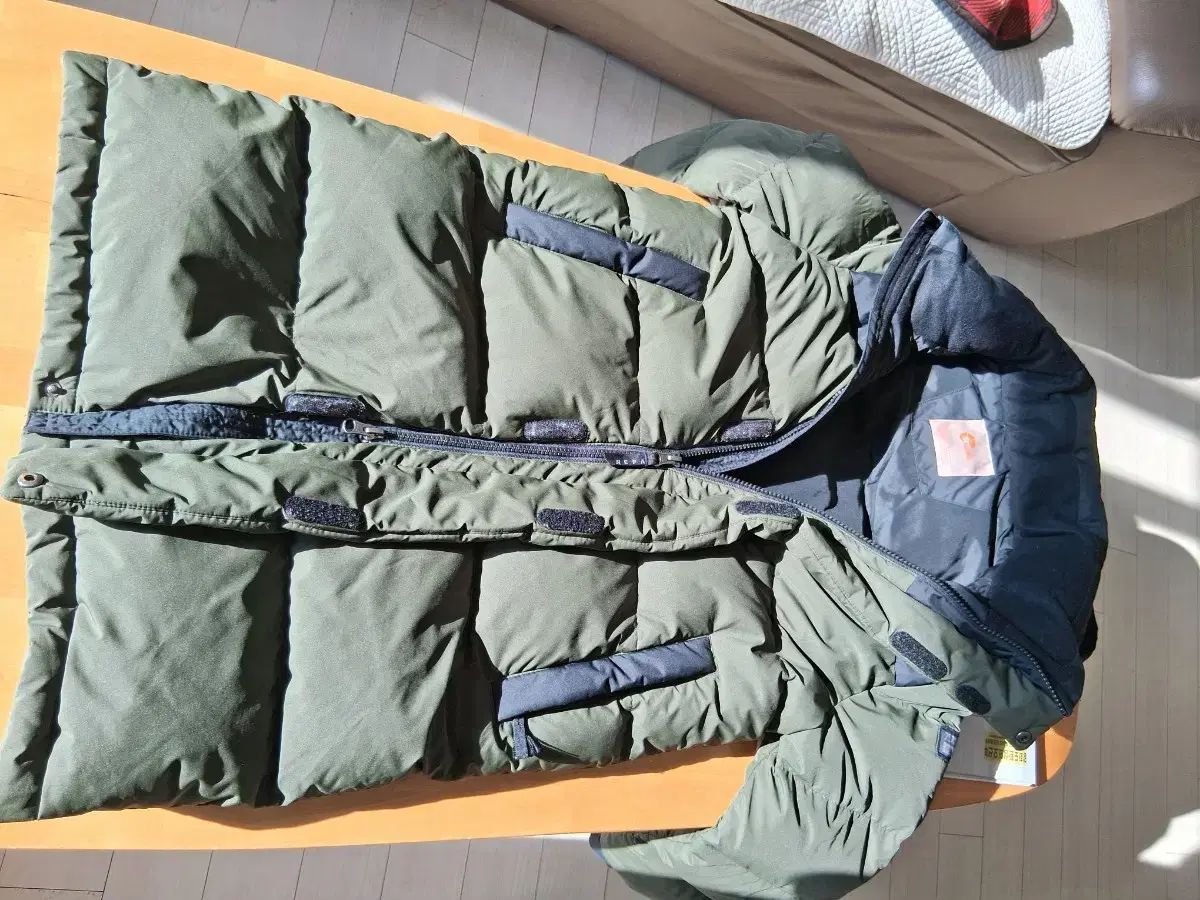 ロング丈 カーキ色