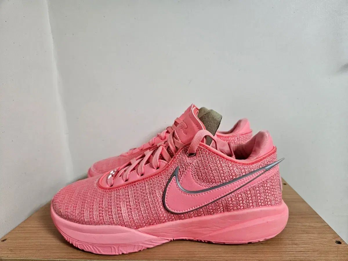 ナイキ レブロン 20 EP バスケシューズ 27 0 cm DJ 5422 600