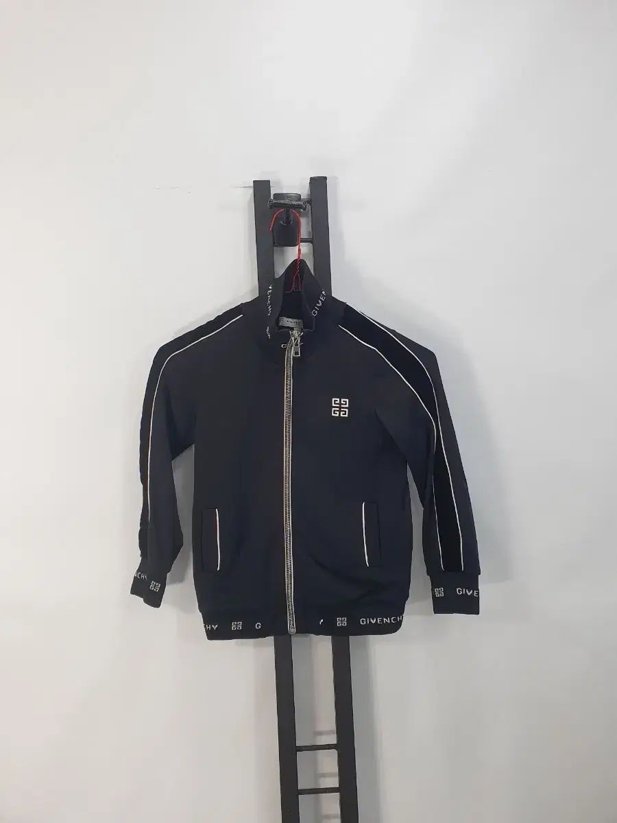ジバンシィ キッズ トラックジャージ トップス ジップアップ ブラック 6