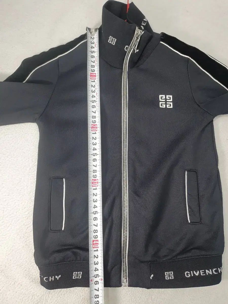 トラックジャージ