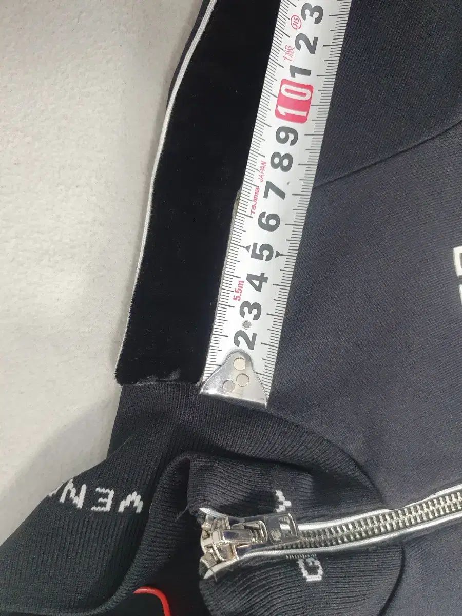 ジバンシィ キッズ