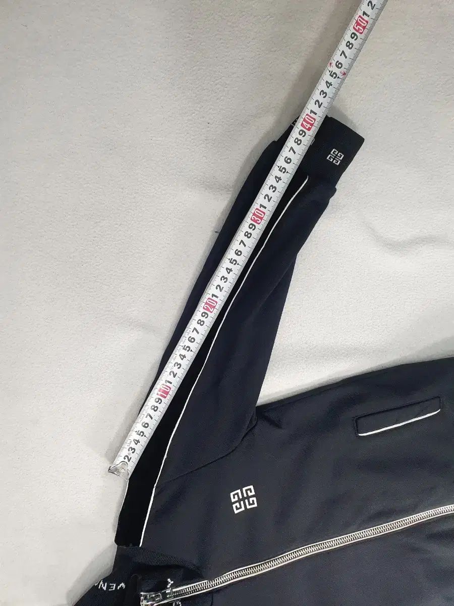 トラックジャージ