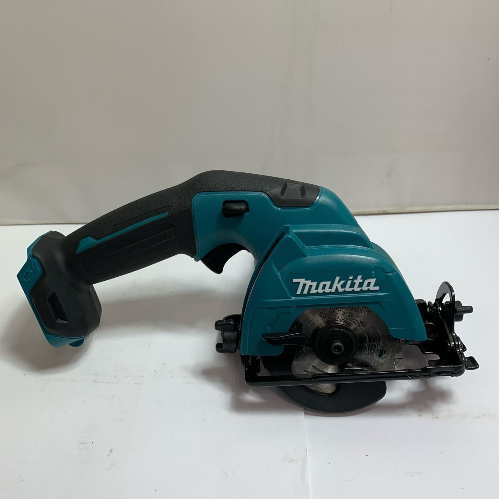 ♭♭MAKITA マキタ 85 mm 充電式丸ノコ 2019.10製 本体のみ 10.8Ｖ HS 301 D
