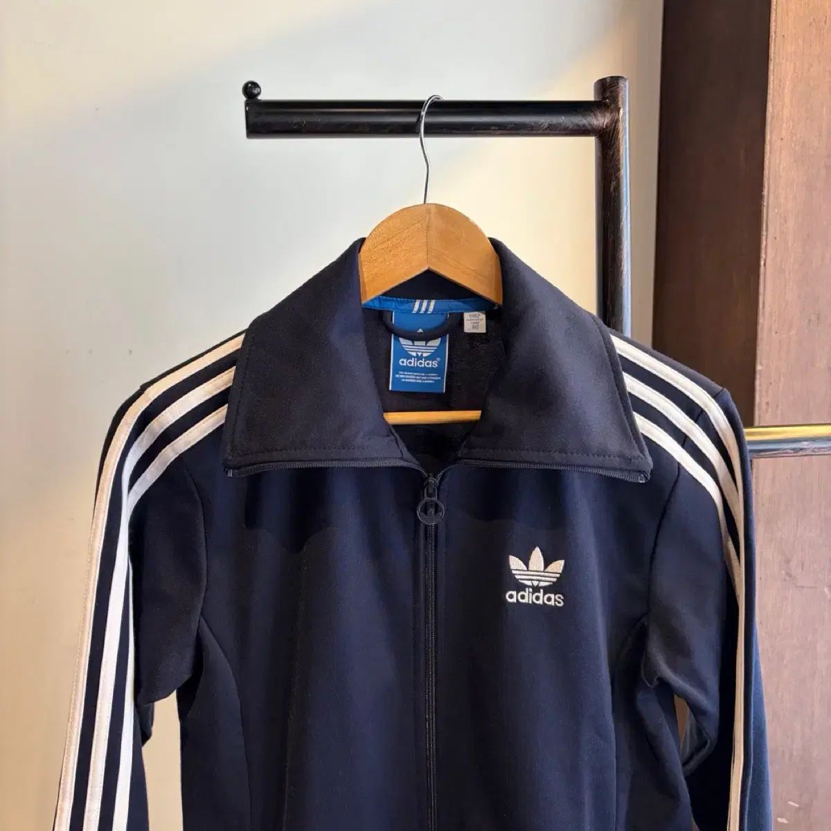 15243 - アディダス ネイビー ヨーロッパ トラックジャージ