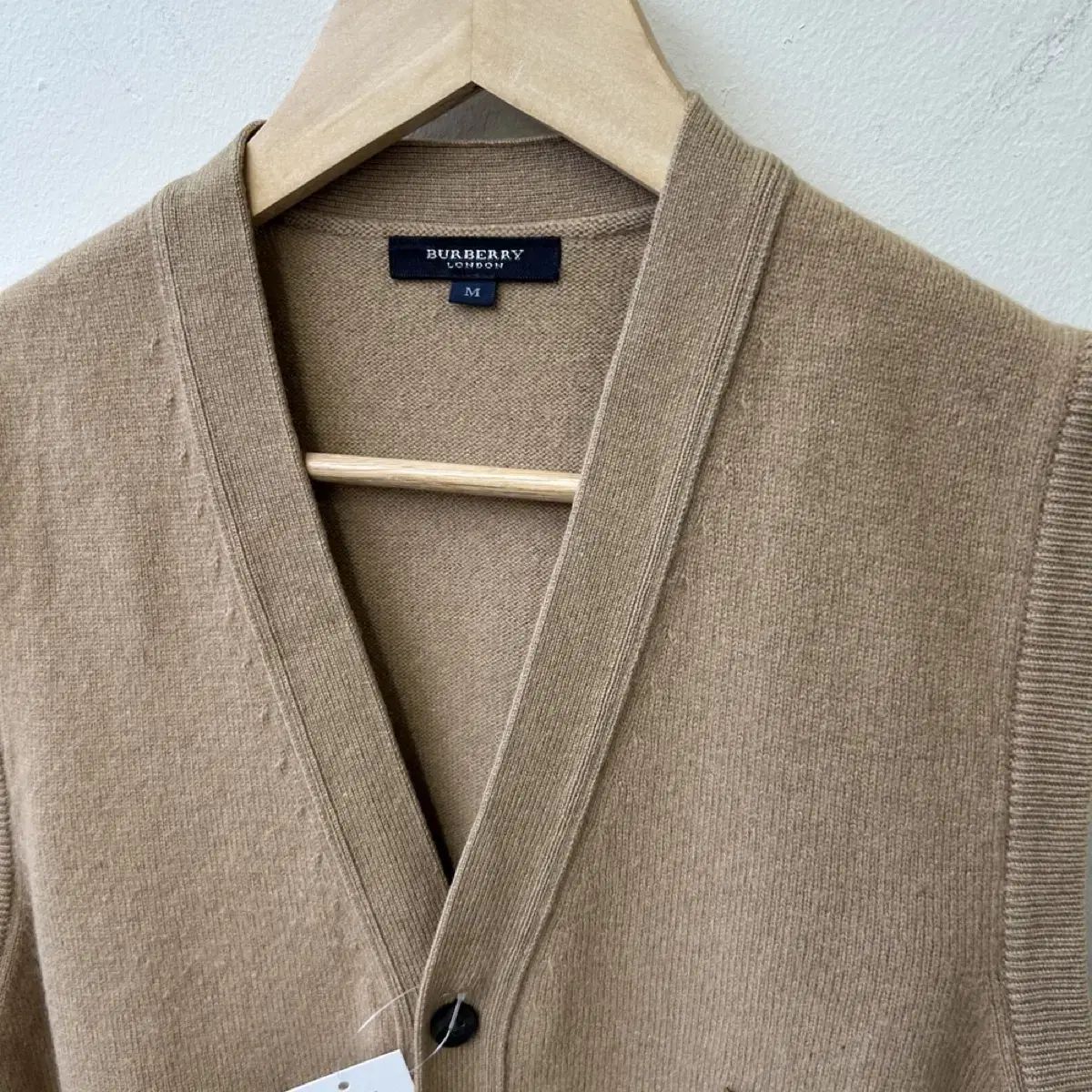 15173 - バーバリー ベージュ ニット ベスト - メルカリ