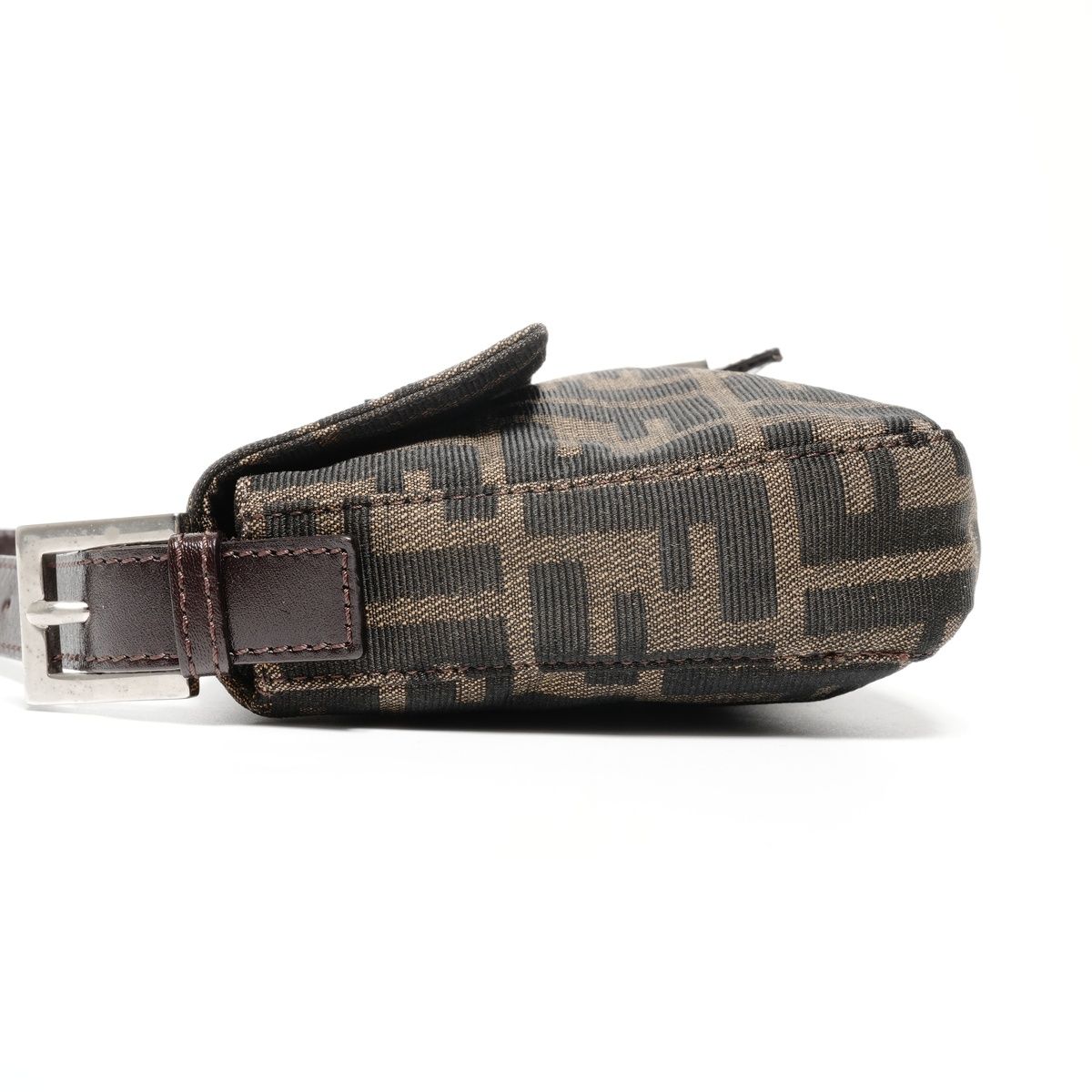 FENDI フェンディ ショルダーバッグ ズッカ マンマ バケット ワン