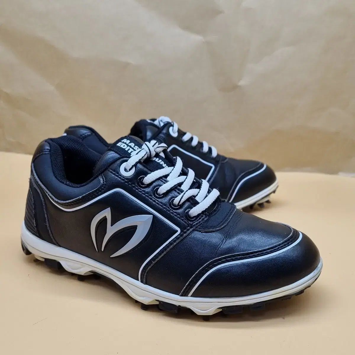 マスターバニーエディション ゴルフシューズ230 - メルカリ