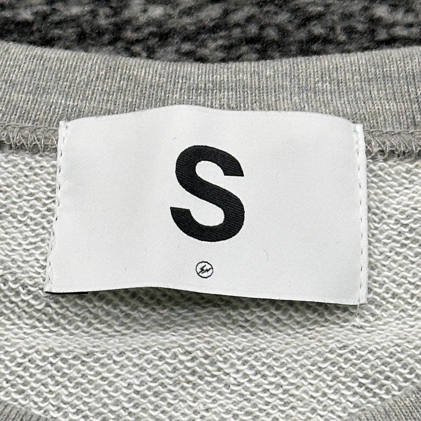 極美品 SEQUEL weekend netflix WE-24SS-3BPCN-01 ロゴプリント