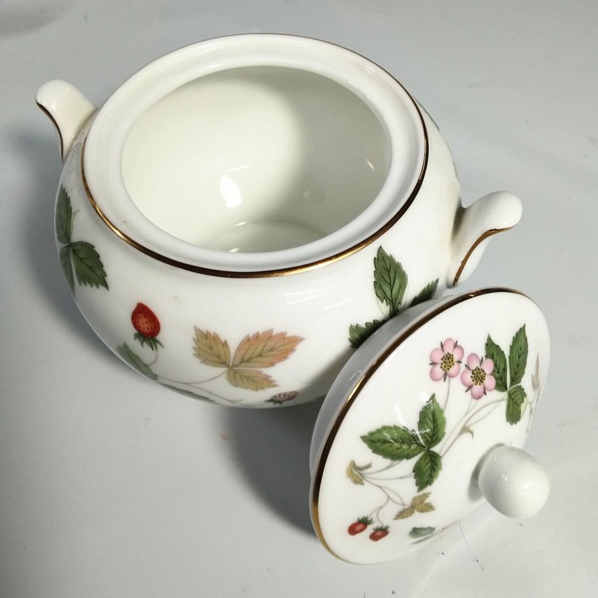 ウェッジウッド ワイルドストロベリー