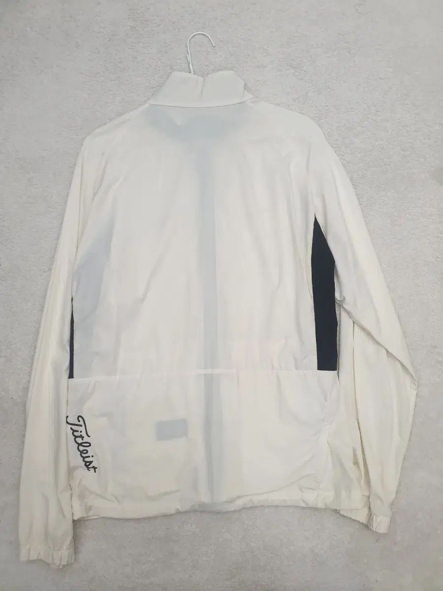 Titleist タイトリスト ゴルフ ウィンドブレーカー 100