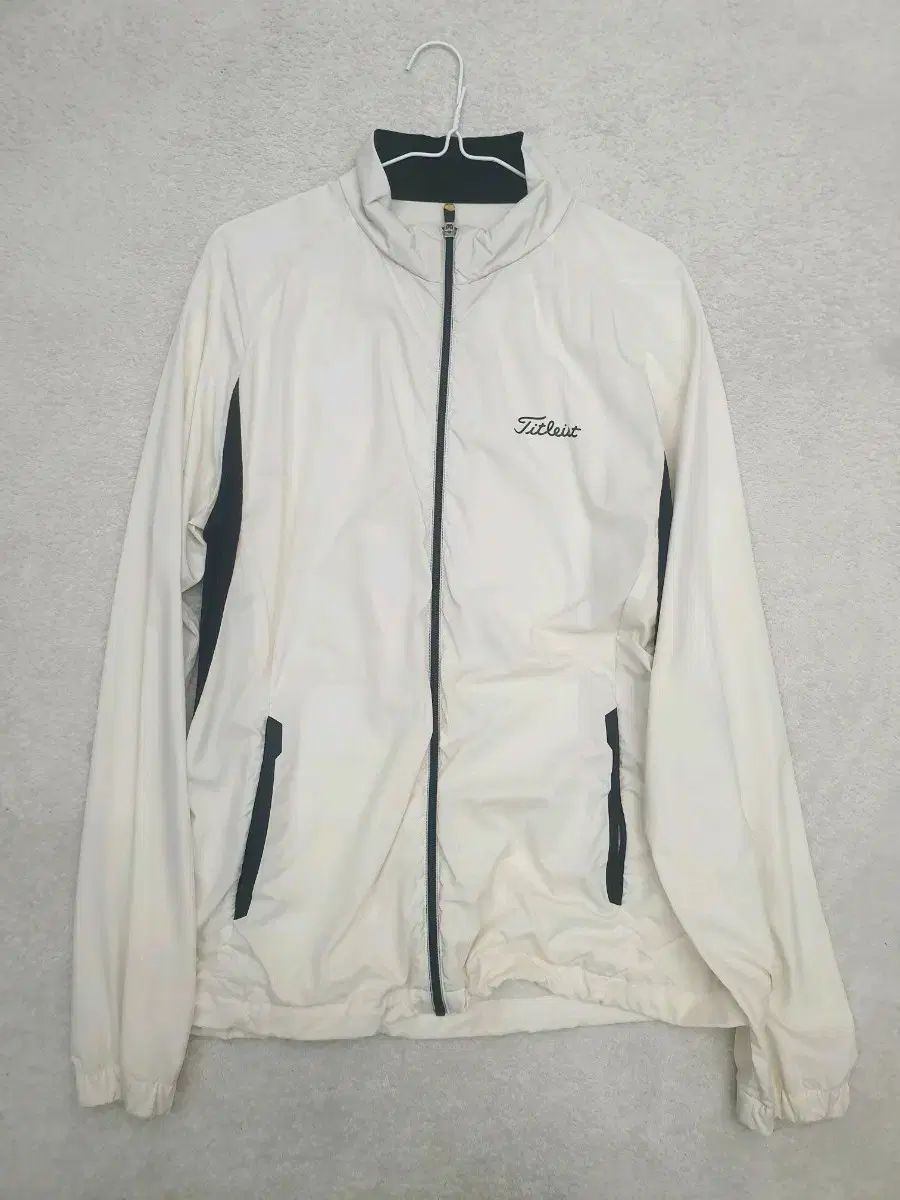 Titleist タイトリスト ゴルフ ウィンドブレーカー 100
