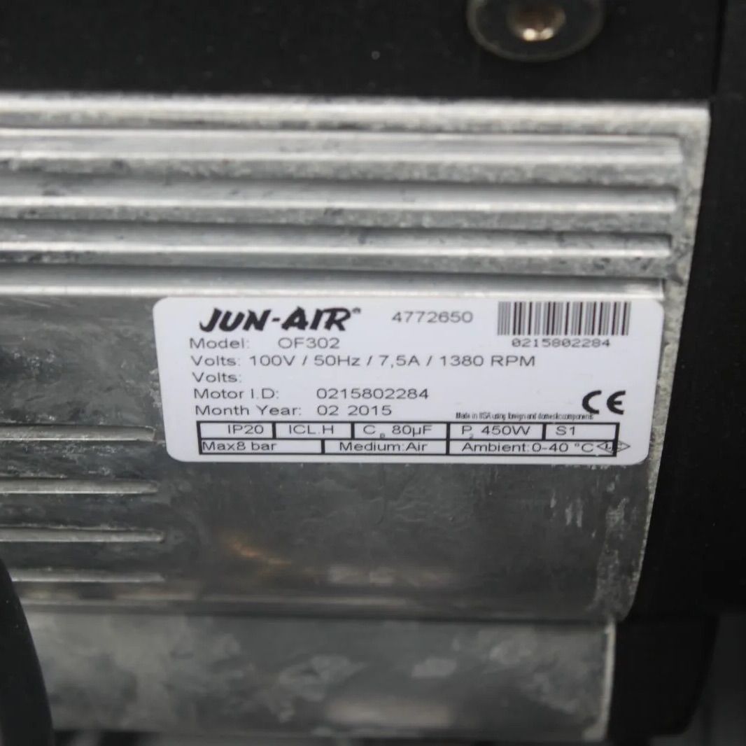 コンプレッサー オイルレス