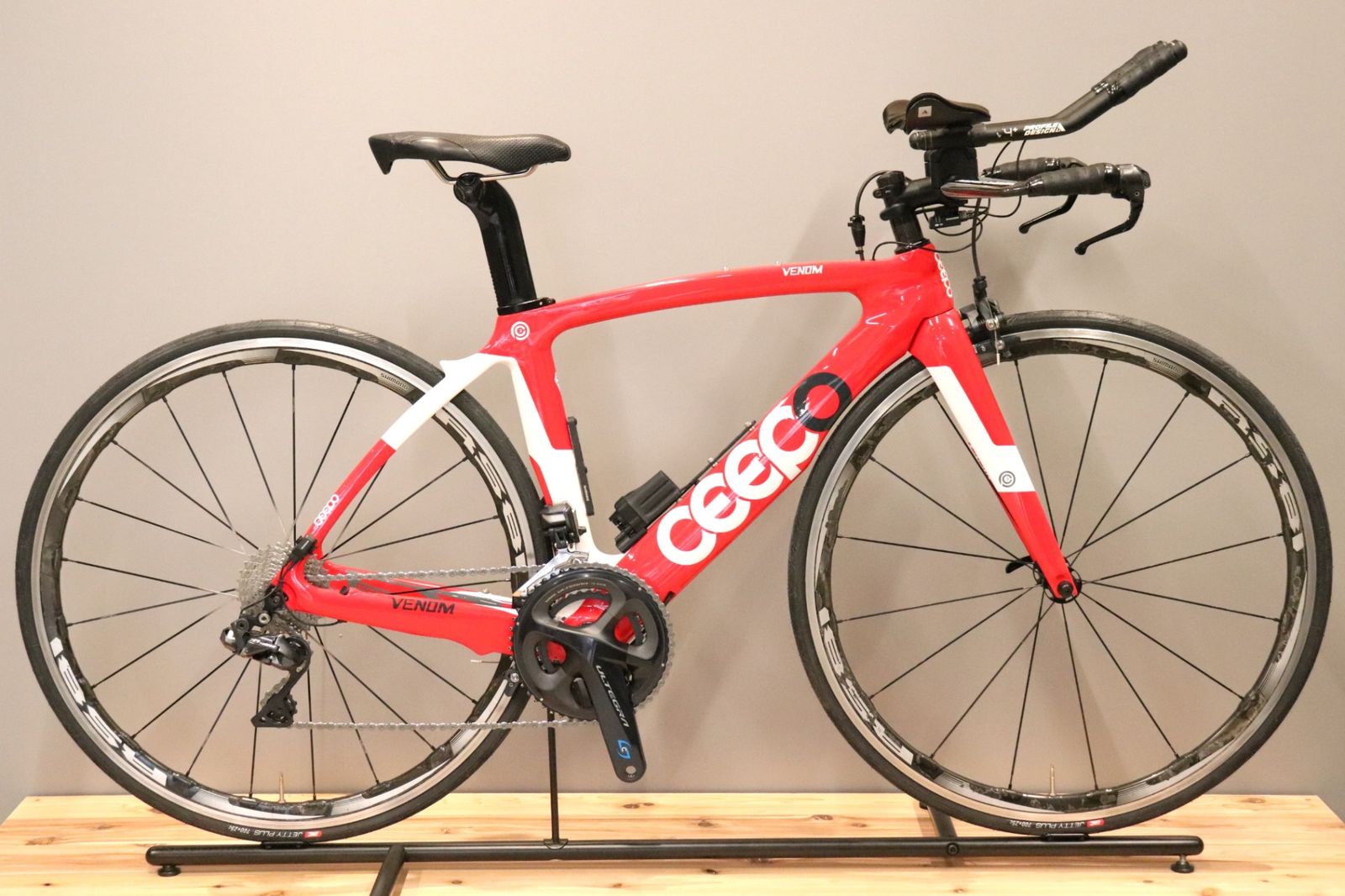 シーポ CEEPO ヴェノム VENOM 2015モデル Sサイズ シマノ アルテグラ R8050 Di2 11S カーボン TTバイク トライアスロンバイク 【仙台店】