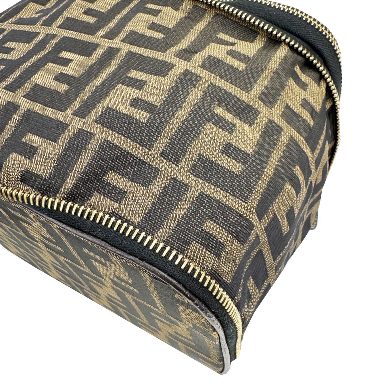 FENDI フェンディ ズッカ バニティバッグ 折りたたみ ナイロン レザー