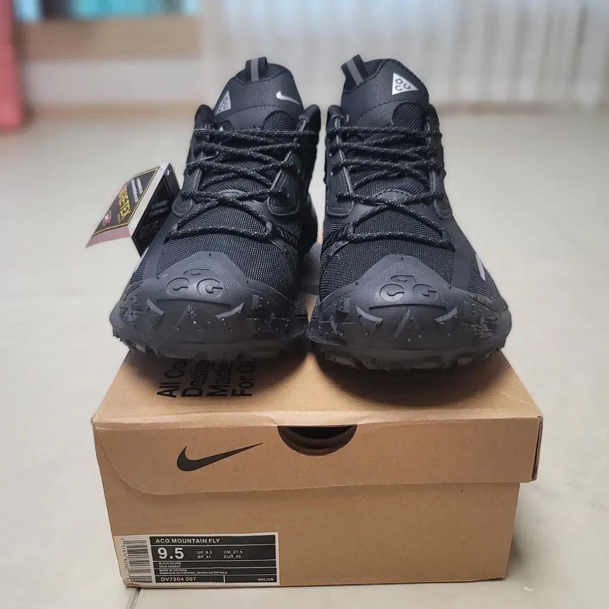 ナイキ ACG マウンテン フライ ロー 275 mm