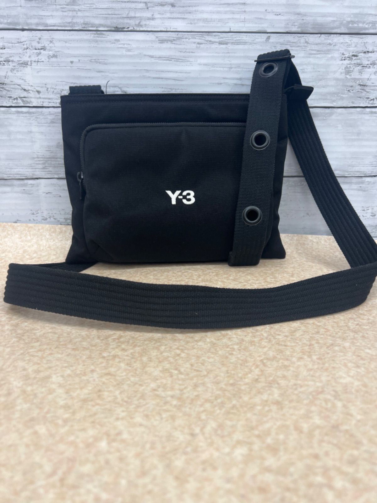 Y 3 ワイスリー YOHJI ショルダーバッグ サコッシュバッグ A 43010 mvq 002 f 214