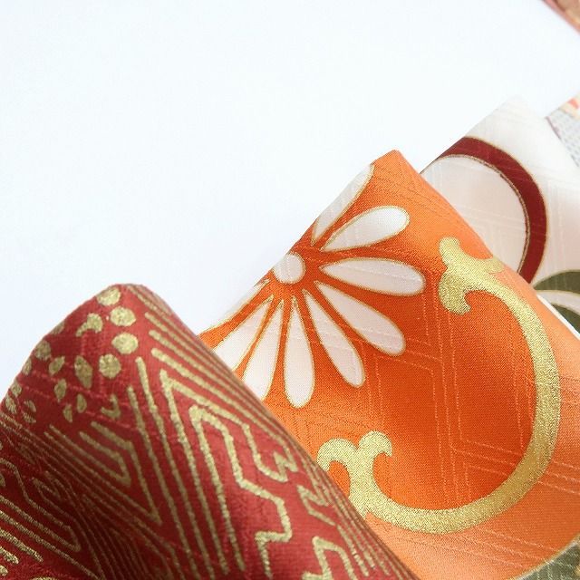 百華❀Y4074◇正絹 吾妻徳穂落款 作家物 金駒刺繡 手縫い仕立て 成人式