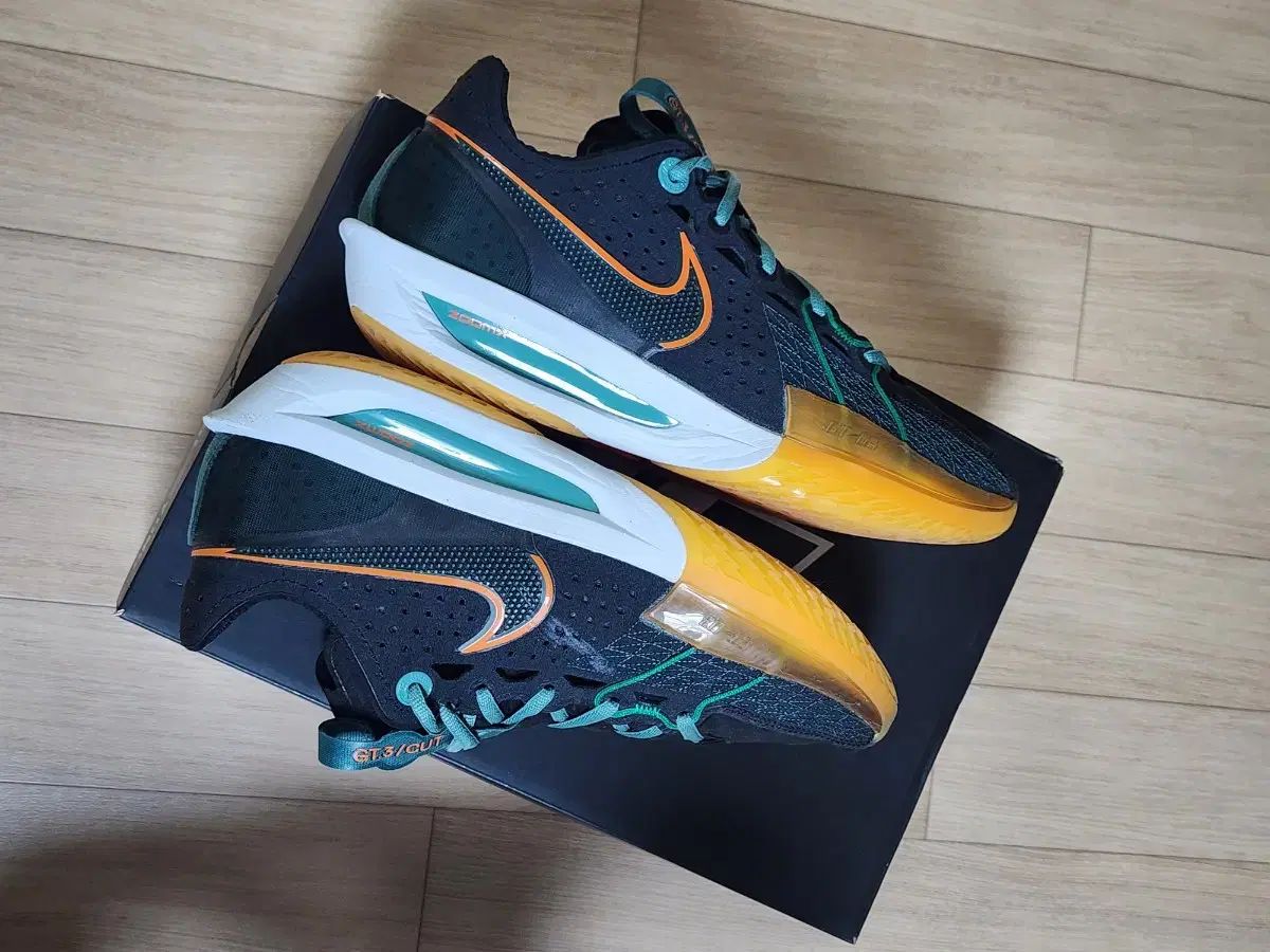 GT CUT 3 バスケシューズ 265