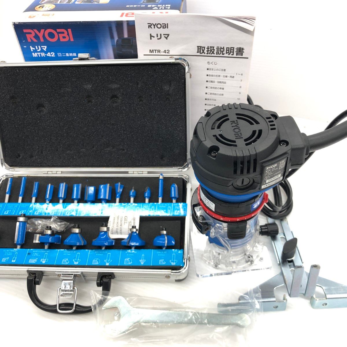 ДД RYOBI リョービ トリマー 程度B 100 v ルータービットセット付 MTR 42 ブルー