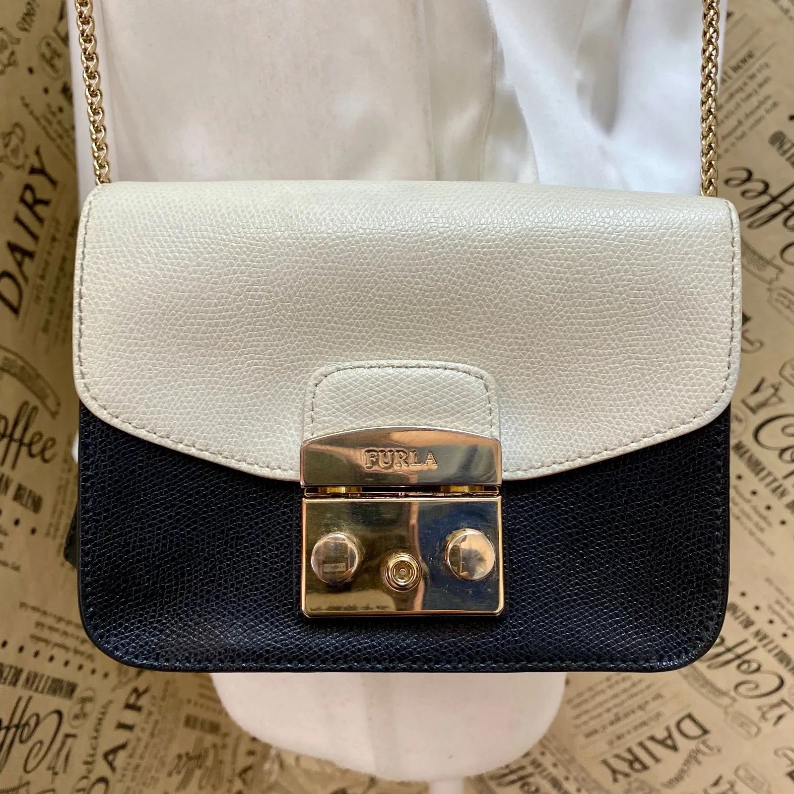 フルラ FURLA メトロポリタン ショルダーバッグ ポシェット チェーン 