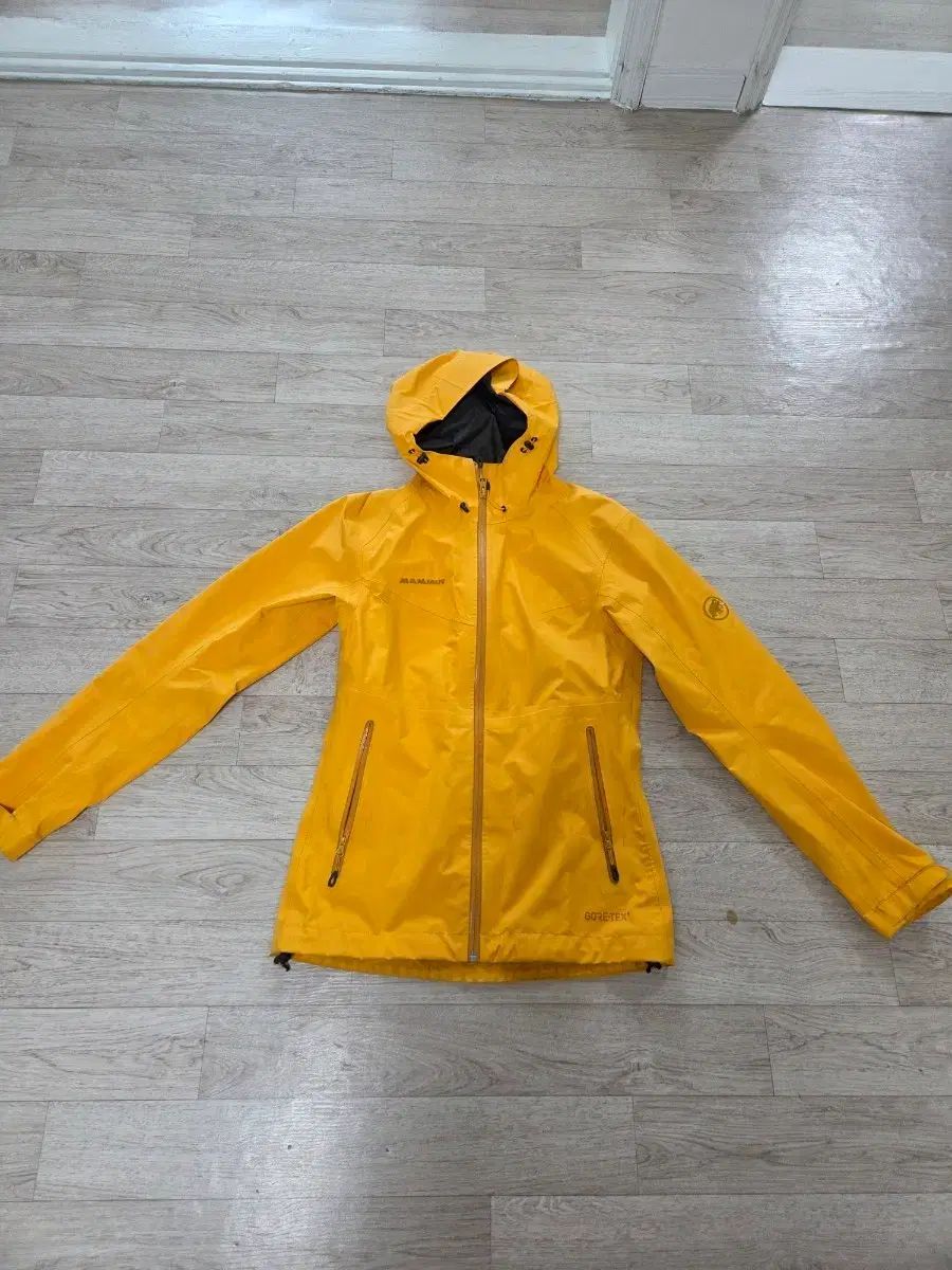 マムート ゴアテックス レディース イエロー ジャケット