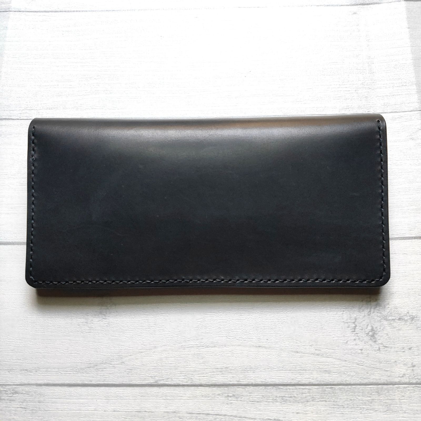 牛革トラッカーウォレット ロングサイズ ブラック 金具アンティーク色