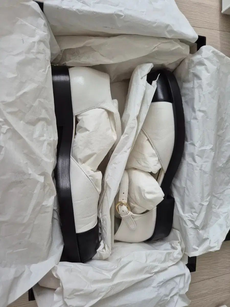 シャネル メリージェーン