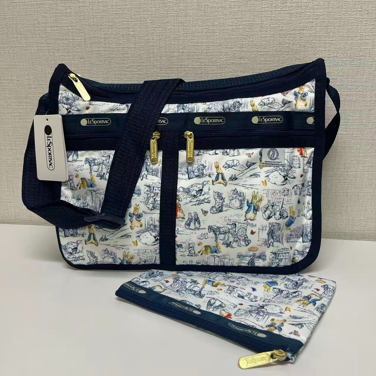 レスポートサック ショルダーバッグ ポーチ付き 7507 LeSportsac