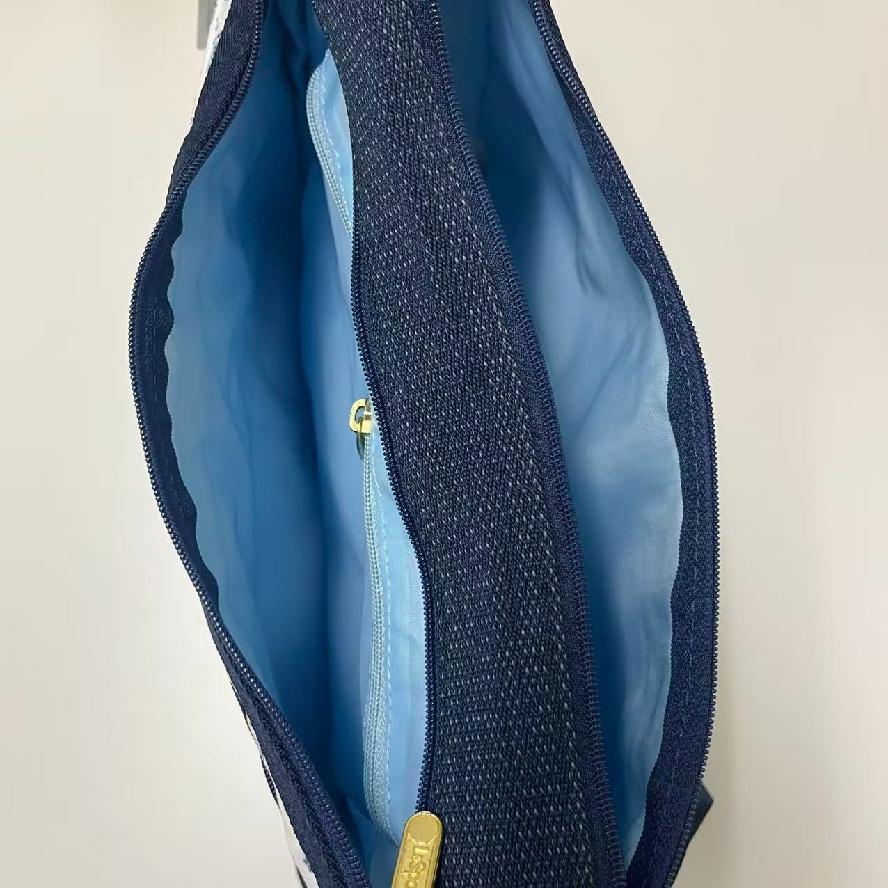 レスポートサック ショルダーバッグ ポーチ付き 7507 LeSportsac 