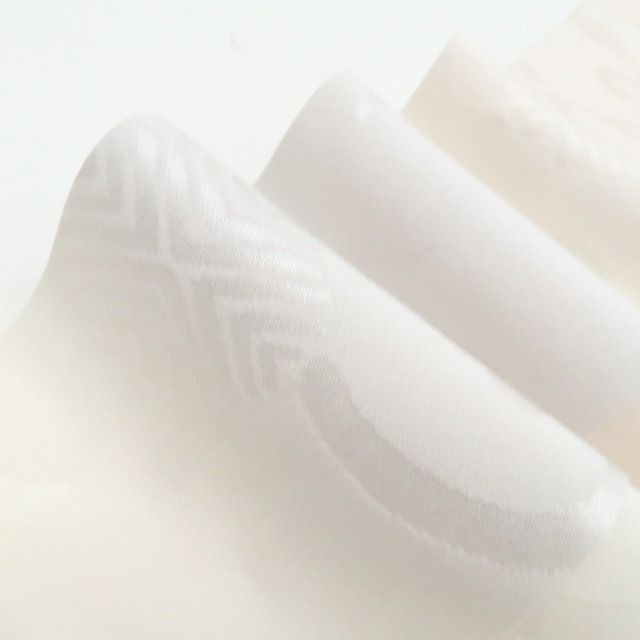 ❁tomihisa❁ 笹蔓 着物 正絹 仕付け糸付 弾む足どりの笹蔓にぼんやり月明りの演出 襦袢 7291