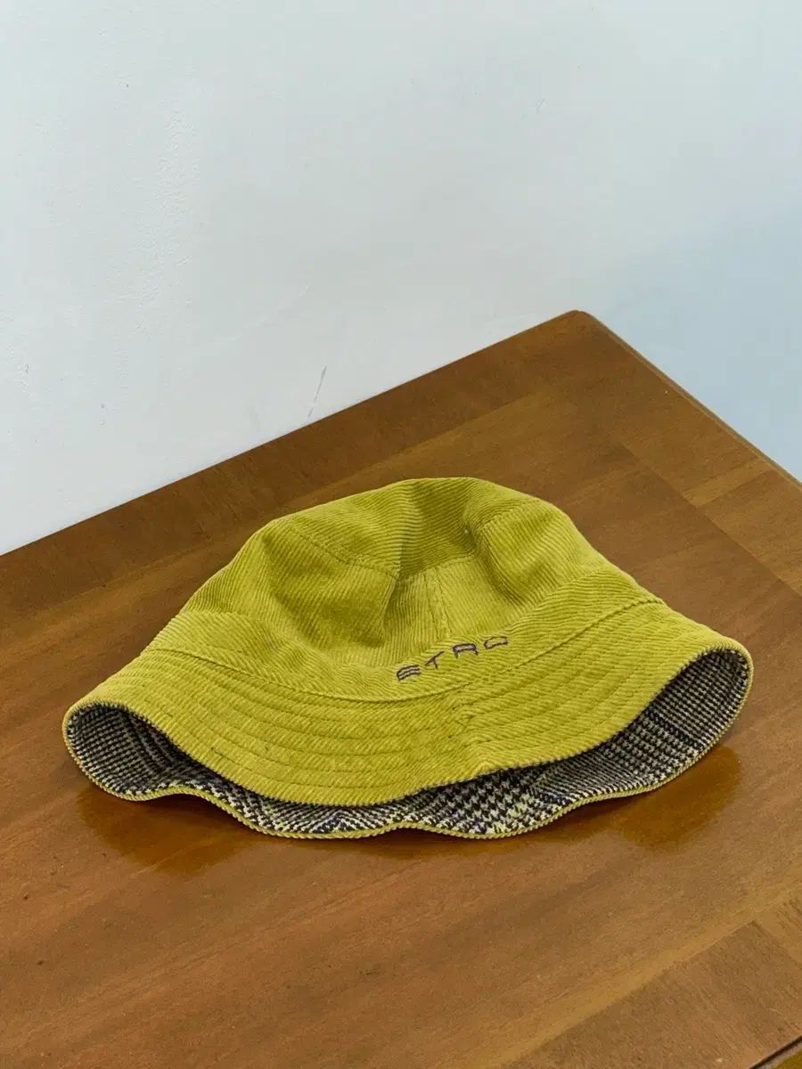 ETRO エトロ コーデュロイ 帽子