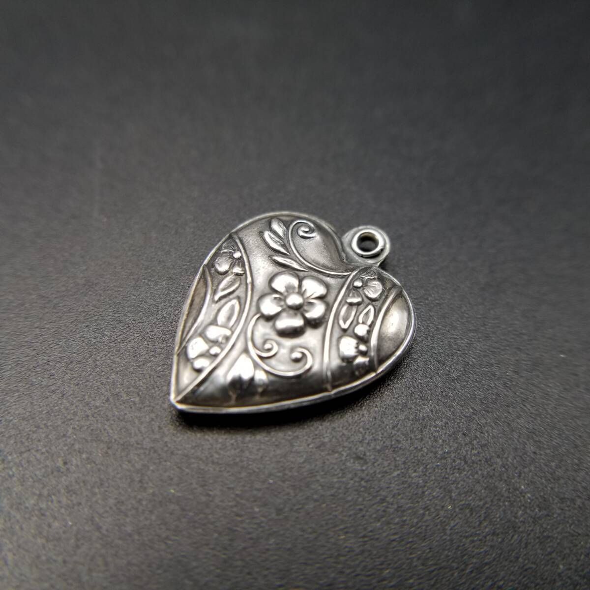 シルバー チャーム